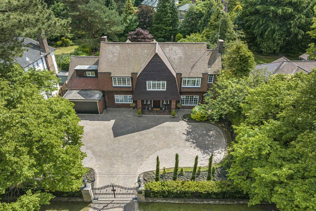 5 bedroom detached house for sale in Park Road, Hale, Altrincham, WA15